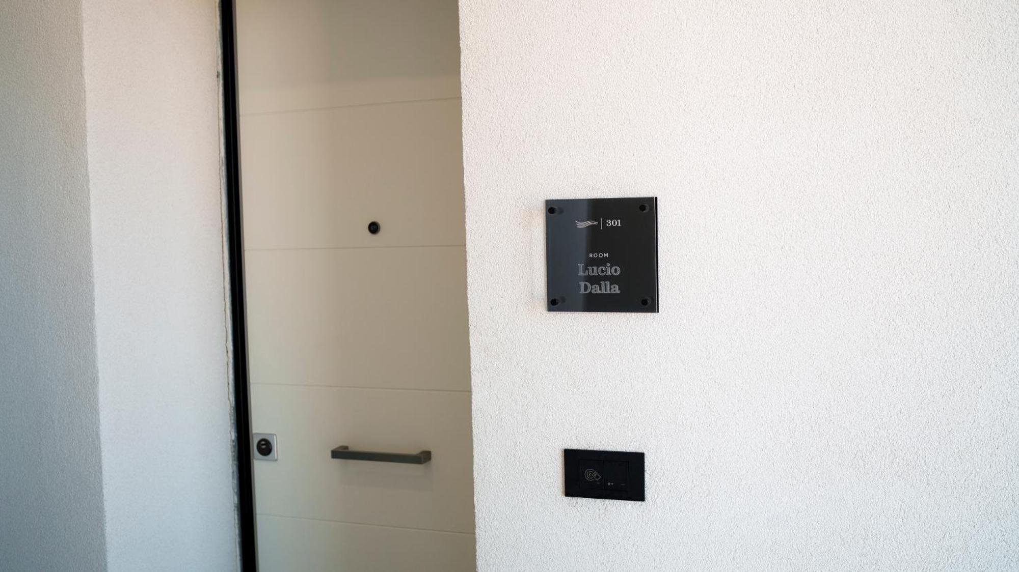 Welcomely - Affittacamere Seamphony Rooms Ольбія Екстер'єр фото